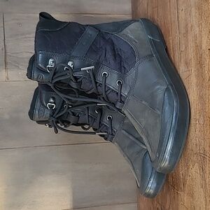 Keen Boots Women's sz 8.5 Black Elsa ll Waterproof Lace Up Winter Boots